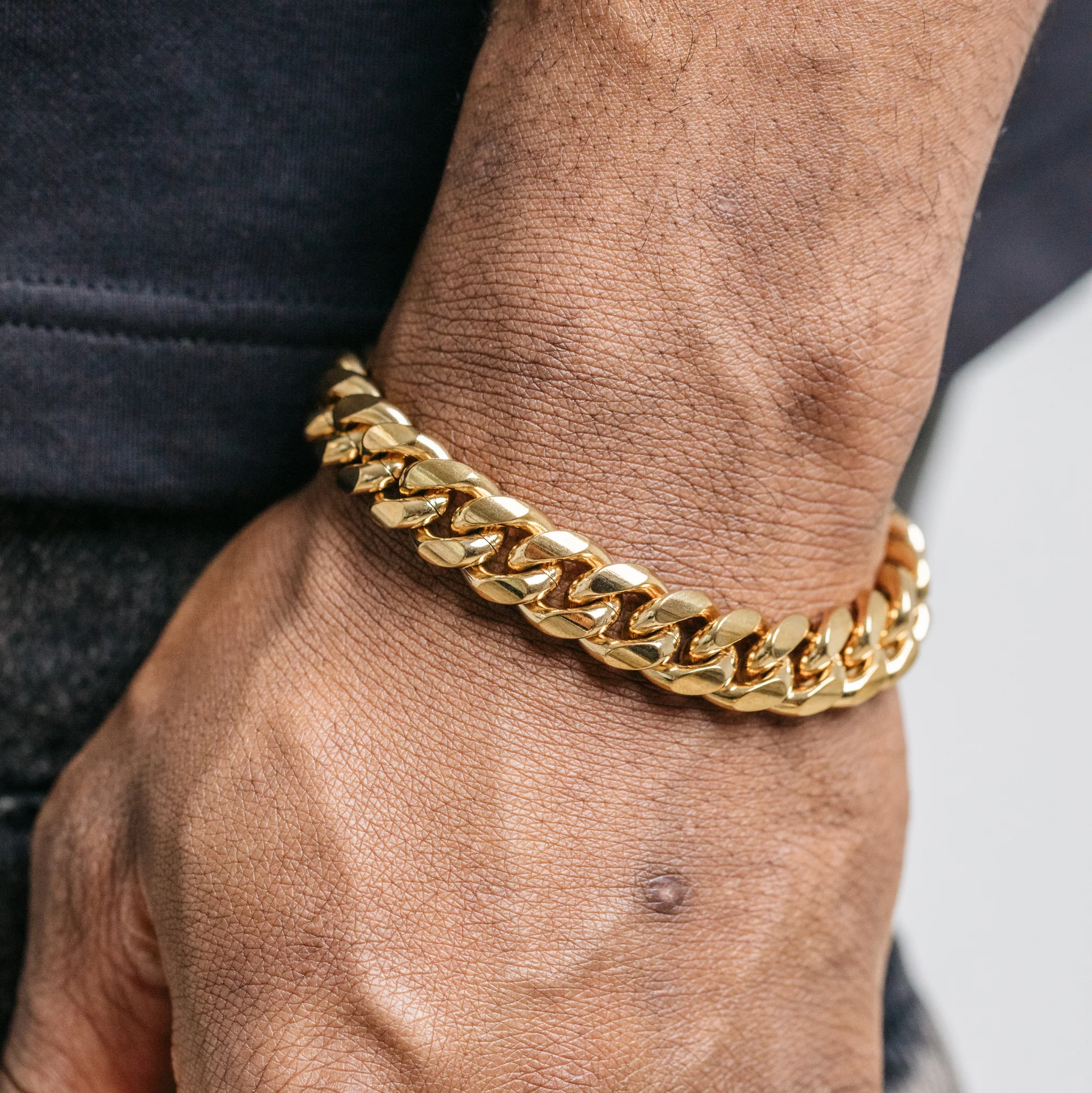 12mm Miami Cuban Bracelet - Gold - Image 5